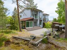 Luonto alkaa välittömästi talon vierestä