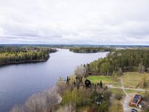 Erikseen myytävä tontti