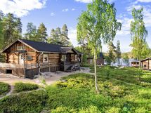 Kelohirsinen päärakennus
