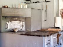 keittiön leivinuuni-hella