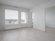 kuvat vastaavanlaisesta asunnosta peilikuvana
