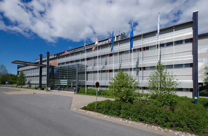 Liiketila, 1 056 m², Linnanmaa, Oulu