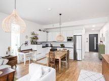 Näkymä terassin ovelta