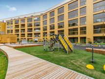 Valokuva Tuulikello 2:n leikkipihasta