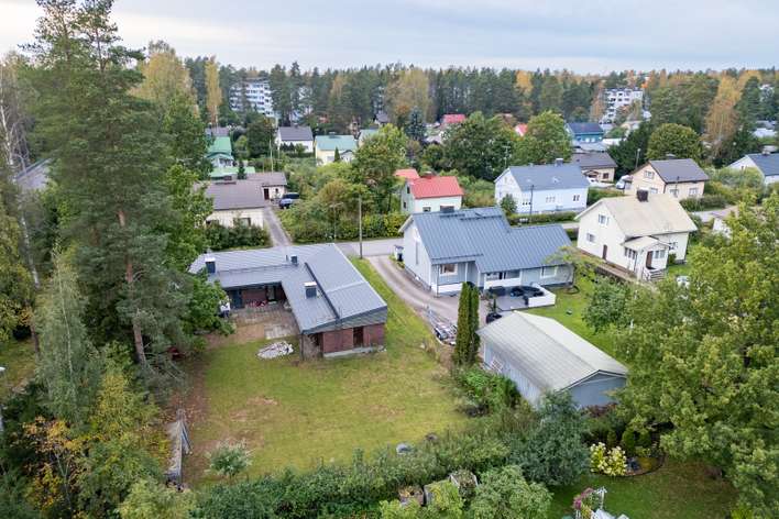 Omakotitalo, 4h, k, wc, khh, psh, s, at, var, kellari, 124/189 m², Kruununpuisto – pohled 3