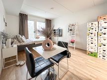 Valoisa ja toimivapohjainen yksiö hissitalosta Vermonniityssä!