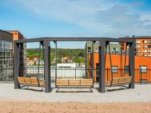 Näiltä keinuilta pääset katsomaan Ihania koteja