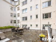 Rauhallinen sisäpiha