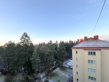 Näkymät ovat avarat luoteen suuntaan.