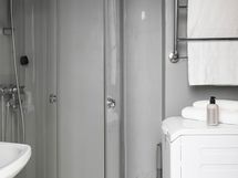 Kph, pesukoneelle tilaa, pyyhekuivain.