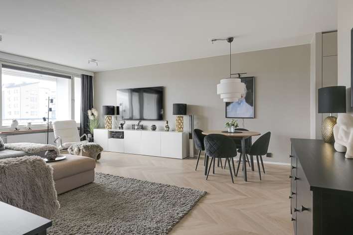 Kerrostalo, 3h, k, kph, erill. wc, lasit. parv., 73,8 m², Keskusta, Kerava