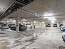 Parkkihalli