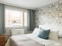 Yläkerran makuuhuone