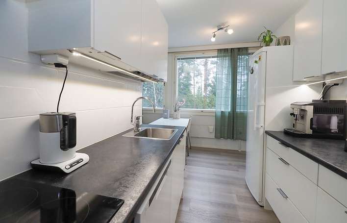 Kerrostalo, 3h+k+vh, parveke, 70 m², Kaivoksela, Vantaa