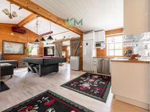 Avara keittiö-olohuone