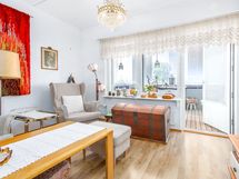 olohuoneesta käynti parvekkeelle