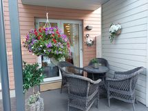 Myyjän ottama kesäkuva.