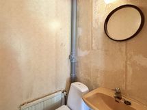 toinen wc vielä keskenräinen