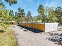 Autotallipaikka huoneistolla