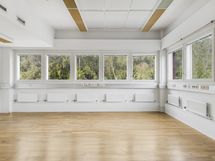 B 24, 180 m²