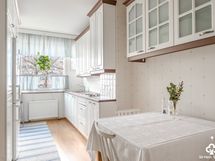 Ruokailutila - Keittiö