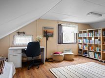 Yläkerran makuuhuone