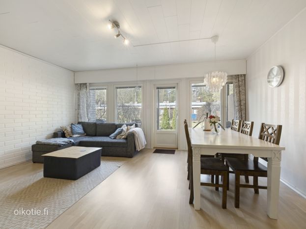 Rivitalo, 4h, k, kph, s, 2 wc:tä, 102 m², Rantakylä