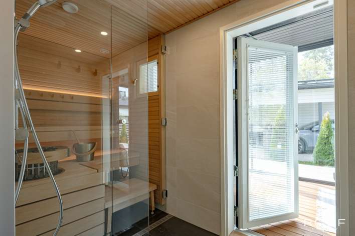 House in Espoo, Piispankallio, Olari - View 4
