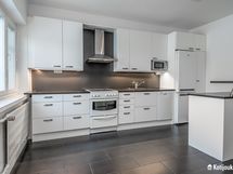 Hyvin säilytystilaa 