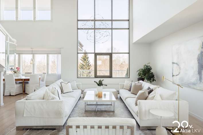 Kerrostalo, 7h, k, khh, vh, s-os, 4 parveketta, 247 m², Lauttasaari
