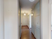 Eteinen
