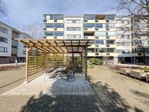 Pihapiiri on rauhallinen.