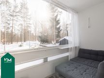 Parvekkeelta on rauhalliset näkymät