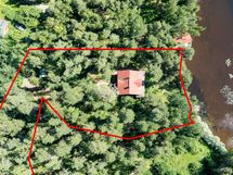 Rantasauna kuuluu viereiselle tontille.