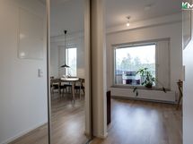 Eteinen