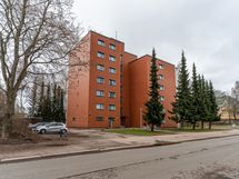 Julkisivu