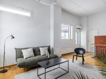 Yläkerran oleskelutila