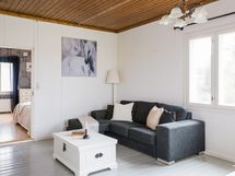 Olohuone keskikerroksessa