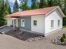 Julkisivu