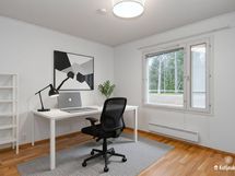 Virtuaalistailattu kuva