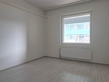 Välimerenkatu 10 B