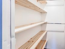 Vaatehuone on oiva säilytystilan tuoja