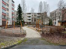 Sisäpiha on viihtyisä…