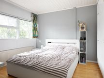 Kunnon vaatekomerot makuuhuoneessa