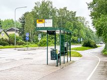 Pysäkki Viikinranta kävelyetäisyydellä.