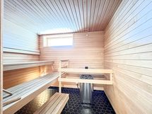 Myös saunoja löytyy kaksi.