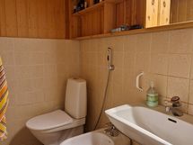 Erillinen wc