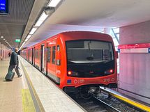 Myös metro kuljettaa sinut nopeasti niin itään kuin länteenkin.