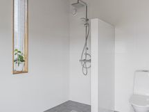 Kylpyhuone 2 / Badrum 2