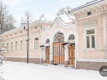 Tervetuloa portista sisäpihalle